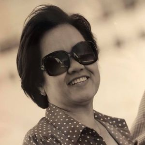 Meet your Posher, Mai-tram